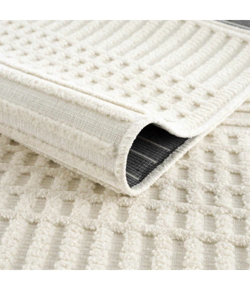 Hauteloom Rhun White SLYBRHUN8A1 7ft.10in. x 10ft.1in. Rect. Rug