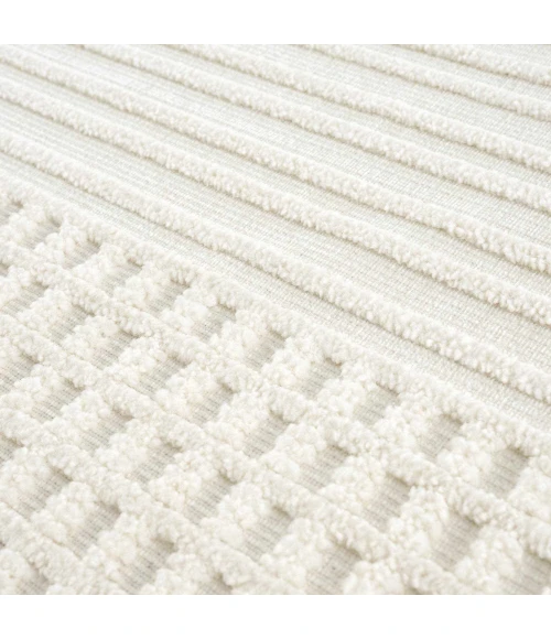 Hauteloom Rhun White SLYBRHUN8A1 7ft.10in. x 10ft.1in. Rect. Rug
