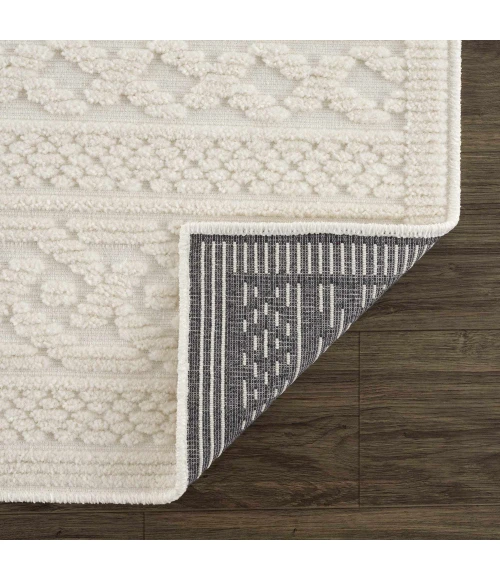 Hauteloom Fadey Off White SLYBFADEYA1 2ft.7in. x 7ft.2in. Rect. Rug