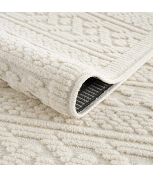 Hauteloom Fadey Off White SLYBFADEYA1 2ft.7in. x 7ft.2in. Rect. Rug