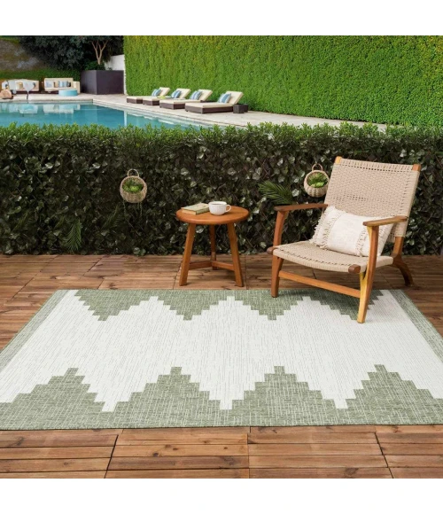 Hauteloom Neil Bone NLZJ 2ft.7in. x 12ft. Rect. Rug