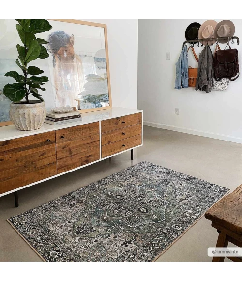 Hauteloom Alamea Charcoal MTN 5ft. x 7ft.6in. Rect. Rug