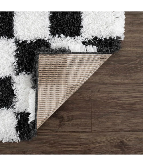 Hauteloom Atira White ATIR 2ft.7in. x 10ft. Rect. Rug