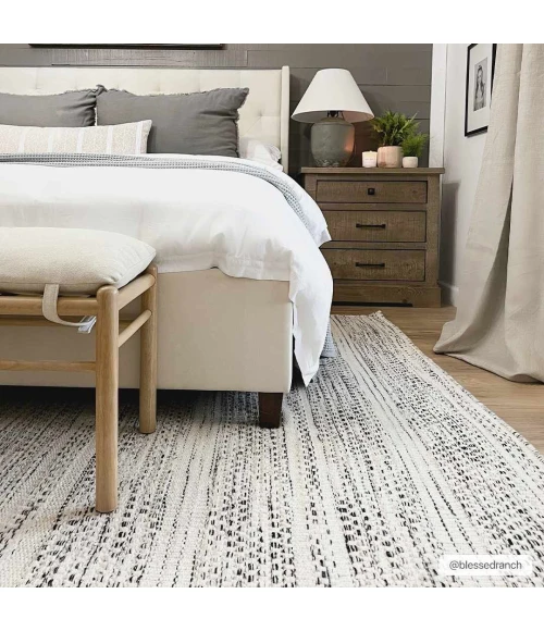 Hauteloom Williford Cream WLLF 8ft. Square Rug