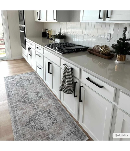 Hauteloom Fatih Beige FATI 2ft.7in. x 7ft.10in. Rect. Rug