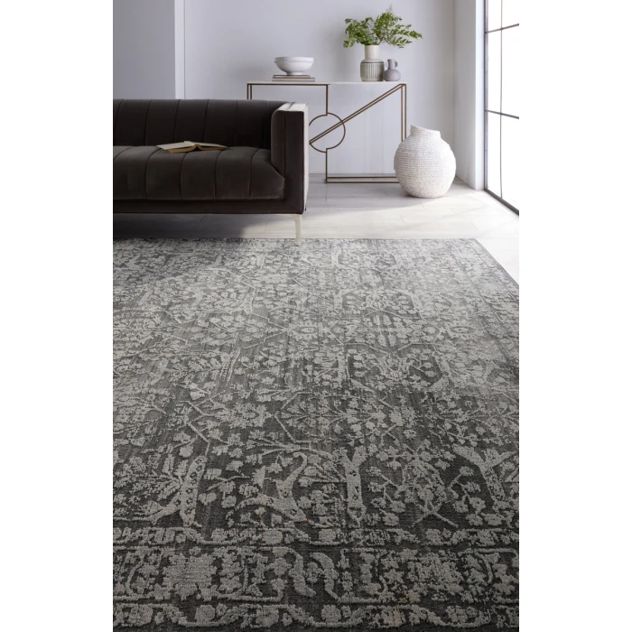 Jaipur Living Elvira Floral Gray/ Cream Area Rug 7'10"X10'