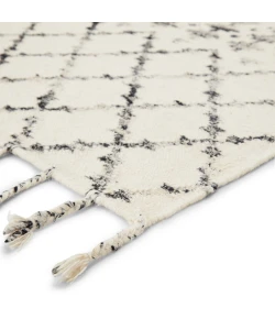 Jaipur Living Adair Riot ADA02 Ivory/Black 5 ft. X 8 ft. Rectangle Rug