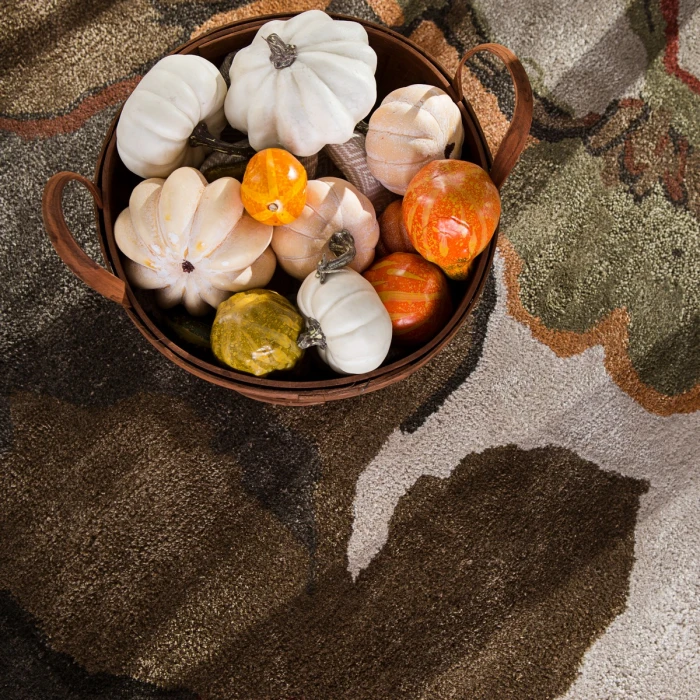 Jaipur Living Petal Pusher Handmade Floral Light Gray/ Multicolor Round Area Rug (6'X6')