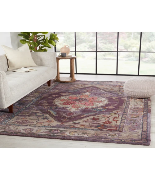 Jaipur Living Raisa Handmade Medallion Purple/ Gray Area Rug (5'X8')