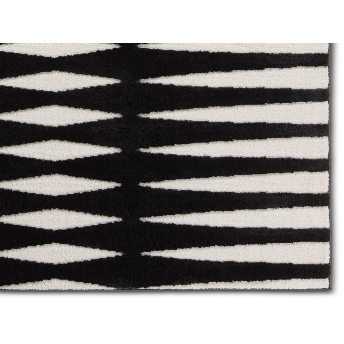 Jaipur Living Calix By Nikki Chu Black CNU01 2 ft. 5 in. X 10 ft. Rnr Runner Rug