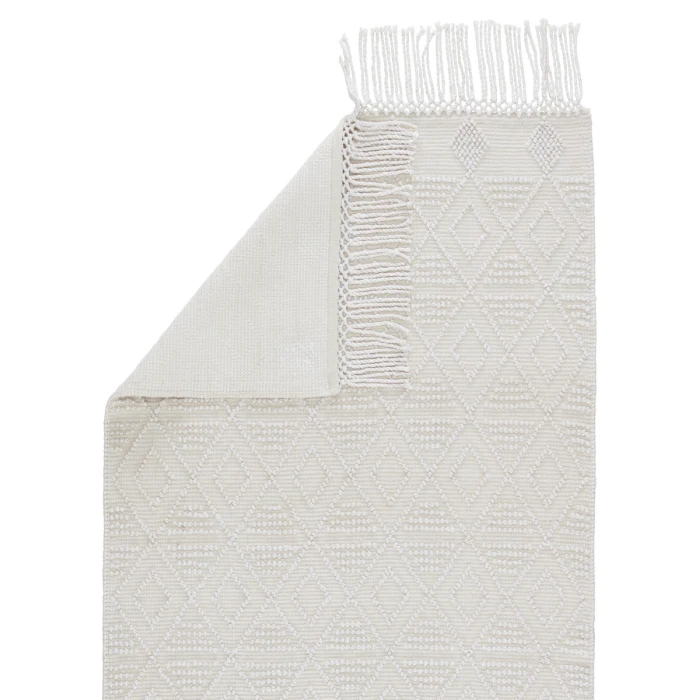 Jaipur Living Esma Indoor/ Outdoor Geometric White/ Ivory Area Rug (5'X8')