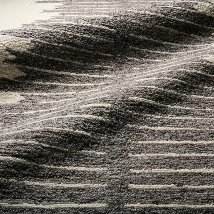 Jaipur Living Chaima HAD07 Tufted Striped Gray/White Runner (3'X10')