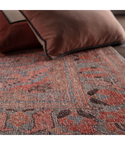 Jaipur Living Pippa Medallion Pink/ Light Blue Area Rug (7'6"X9'6")