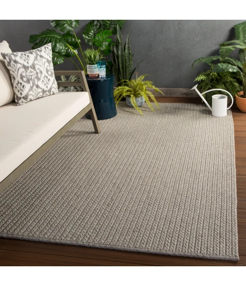 Jaipur Living Iver Indoor/ Outdoor Solid Gray Area Rug (4'X6')