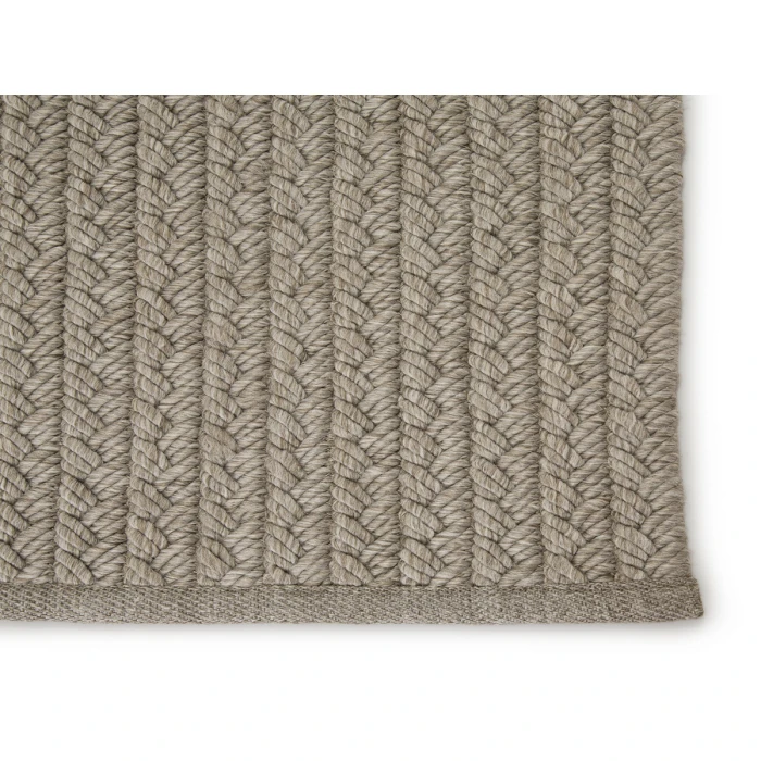 Jaipur Living Iver Indoor/ Outdoor Solid Light Gray Area Rug (10'X14')