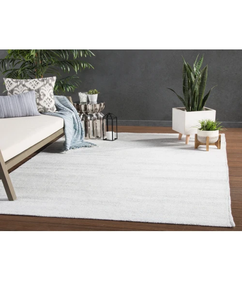 Jaipur Living Limon Indoor/ Outdoor Solid White Area Rug (2'X3')