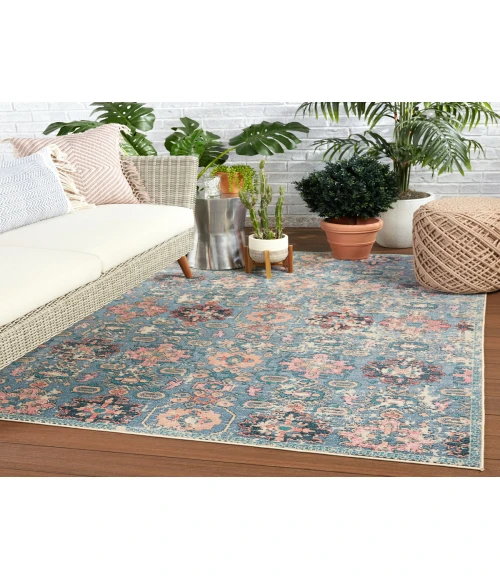 Vibe by Jaipur Living Farella Indoor/ Outdoor Oriental Blue/ Pink Area Rug (5'X7'3")