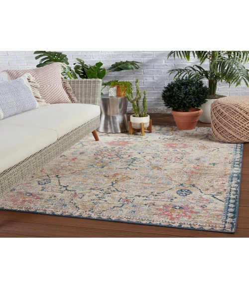 Vibe by Jaipur Living Elva Indoor/ Outdoor Oriental Tan/ Blue Area Rug (4'X5'7")