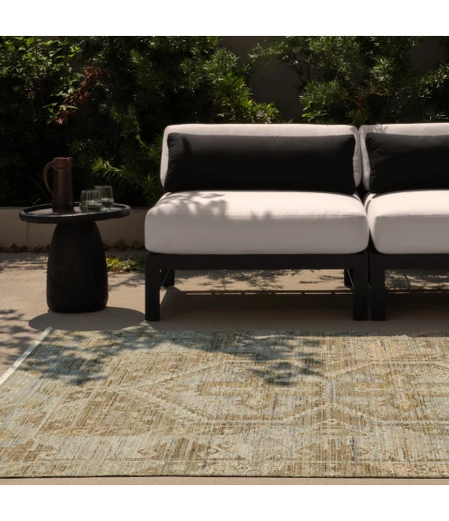 Jaipur Living Tejal Yellow/Gold Tej01 8 Ft. 6 In. X 11 Ft. 6 In. Rect. Rug