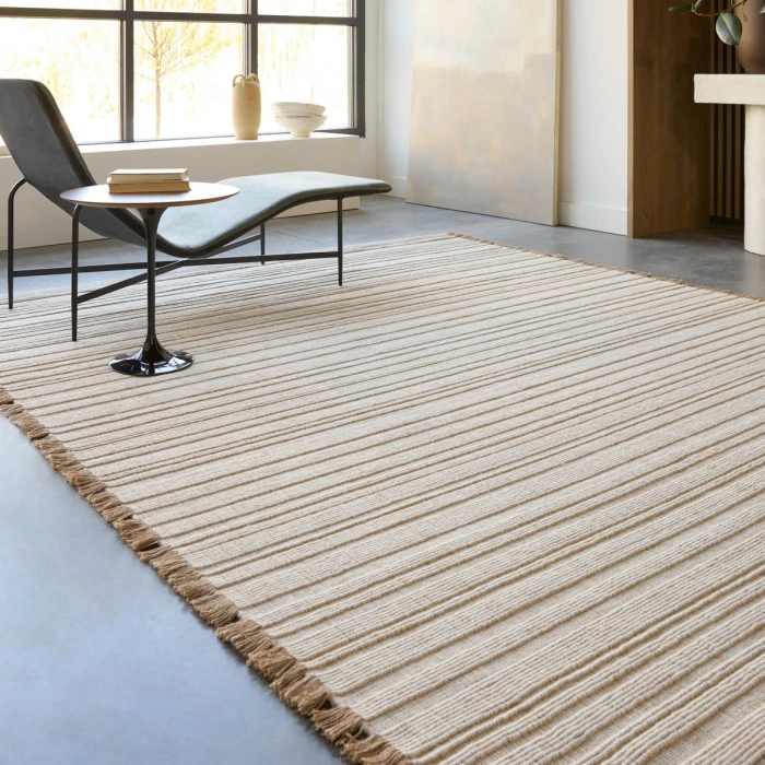 Jaipur Living Tienne White TIE01 18 in. Swatch Square Rug