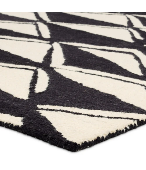 Nikki Chu Vera By Nikki Chu Black Vnk11 18 In. Swatch Square Rug
