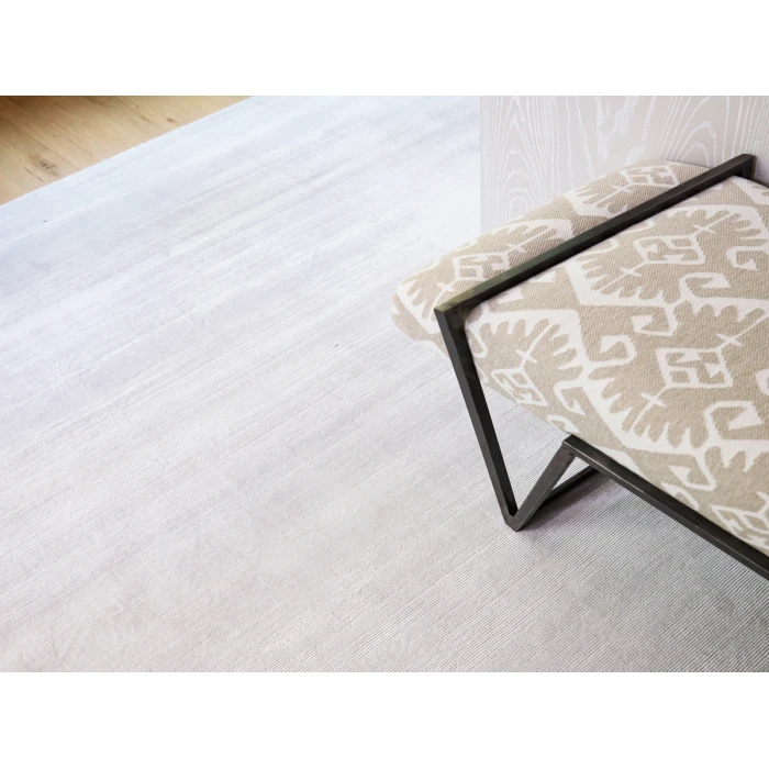Jaipur Living Yasmin White YAS14 18 in. Swatch Square Rug
