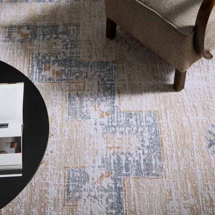 Jaipur Living Orin ZAR06 Medallion Tan/Blue Area Rug (6'X9')