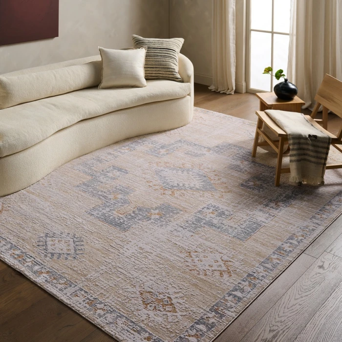 Jaipur Living Orin ZAR06 Medallion Tan/Blue Area Rug (6'X9')