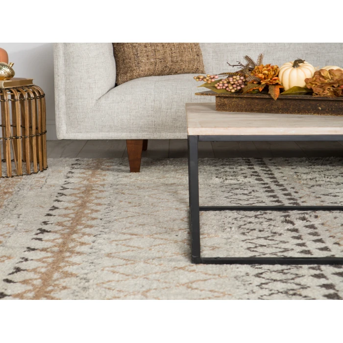 Jaipur Living Zuri Cream ZUI05 5 ft. X 8 ft. Rectangle Rug