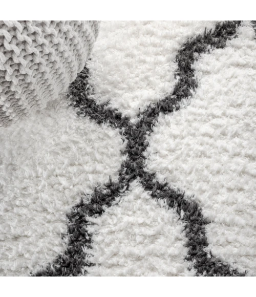 Marrakesh Shag Trellis Ivory/Charcoal 5 ft. x 8 ft. Area Rug
