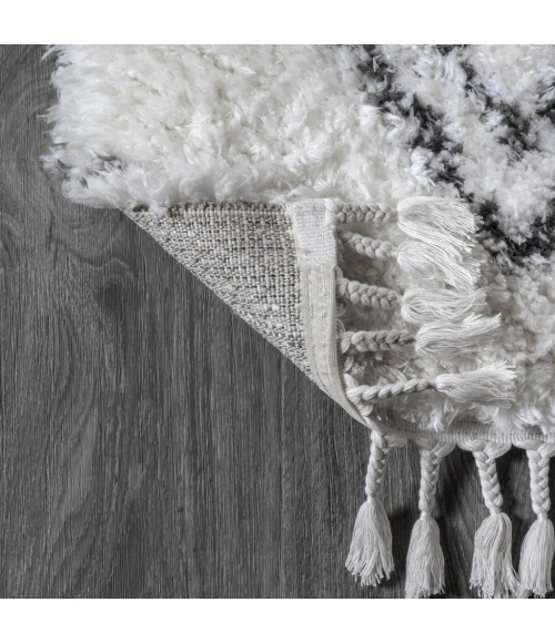 Beni Moroccan Style Diamond Shag Ivory/Dark Gray 4 ft. x 6 ft. Area Rug