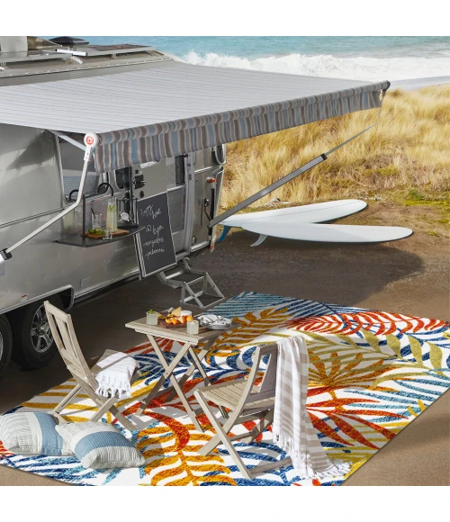 Tropics Palm Leaves Cream/Orange 6' Round Indoor/Outdoor Area Rug