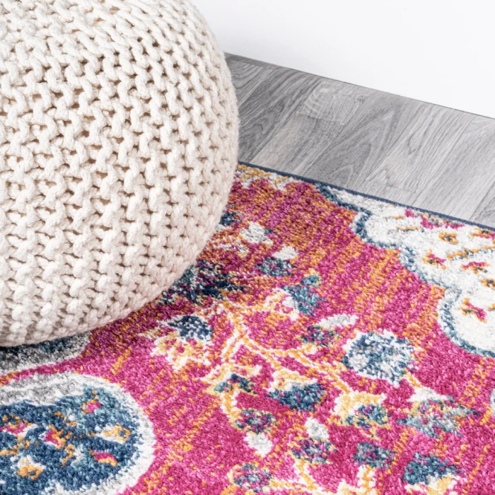 Bohemian FLAIR Boho Vintage Medallion Fuchsia/White 4 ft. x 6 ft. Area Rug