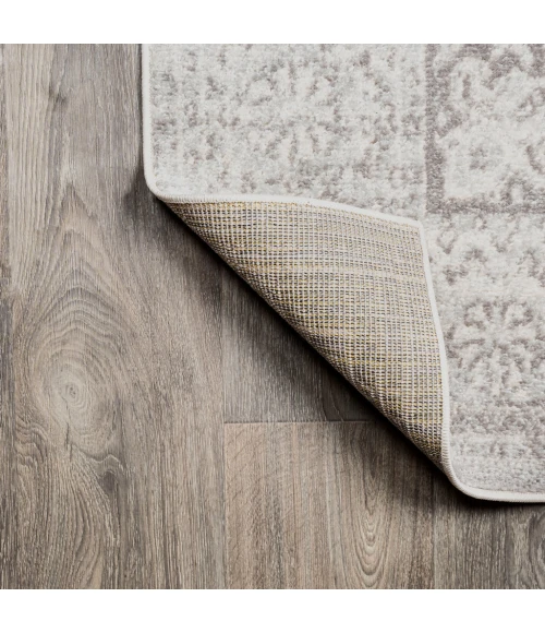 Scala Ornate Bohemian Medallion Gray/Cream 8 ft. x 10 ft. Area Rug