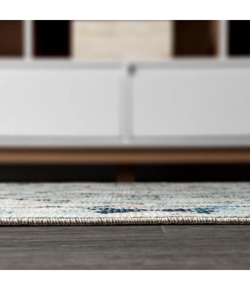 Osuna Diamond Vintage Medallion Indigo Blue/Ivory 5 ft. x 8 ft. Area Rug