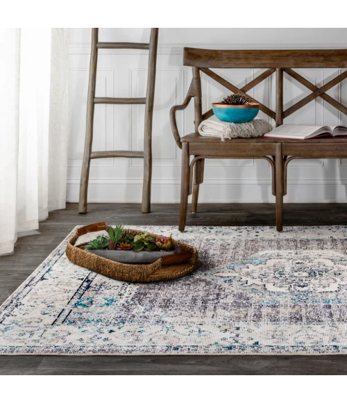 Ankara Vintage Medallion Gray/Ivory 5 ft. x 8 ft. Area Rug