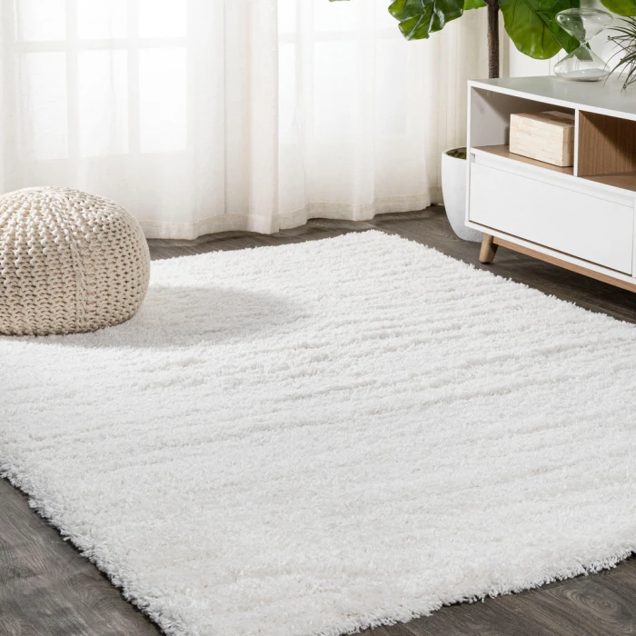 Groovy Solid Shag White 3 ft. x 5 ft. Area Rug