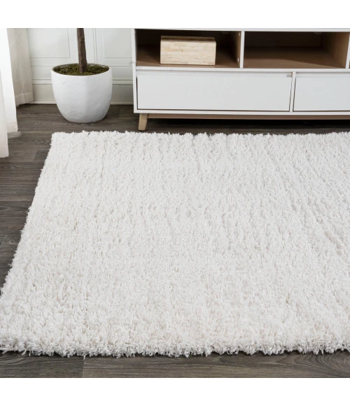 Groovy Solid Shag White 3 ft. x 5 ft. Area Rug