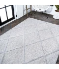Salines Diamond Trellis Light Gray 5 ft. x 8 ft. Indoor/Outdoor Area Rug