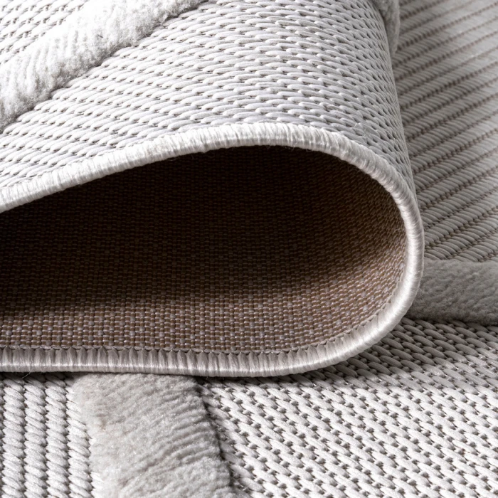 Salines Diamond Trellis Ivory 2 ft. x 8 ft. Indoor/Outdoor Runner Rug