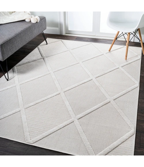 Salines Diamond Trellis Ivory 5 ft. x 8 ft. Indoor/Outdoor Area Rug