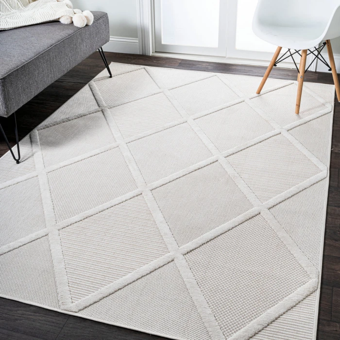 Salines Diamond Trellis Ivory 5 ft. x 8 ft. Indoor/Outdoor Area Rug