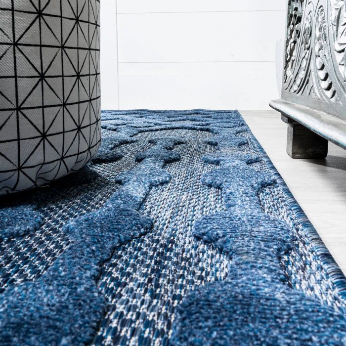 Peralta Moroccan Diamond Navy 5' Round Indoor/Outdoor Area Rug
