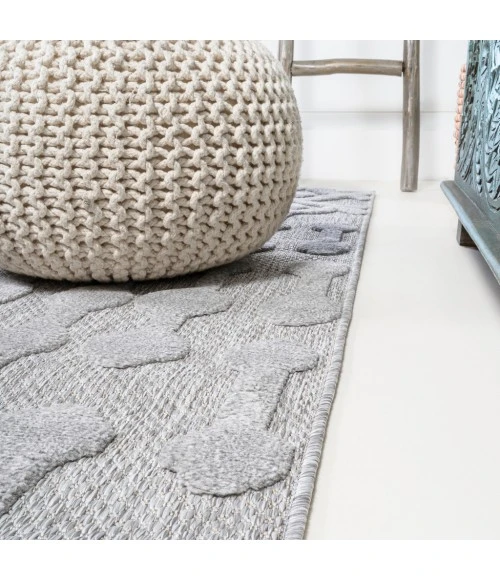 Peralta Moroccan Diamond Light Gray 5' Round Indoor/Outdoor Area Rug