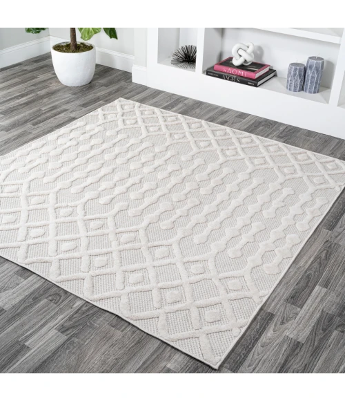 Peralta Moroccan Diamond Ivory 5' Square Indoor/Outdoor Area Rug