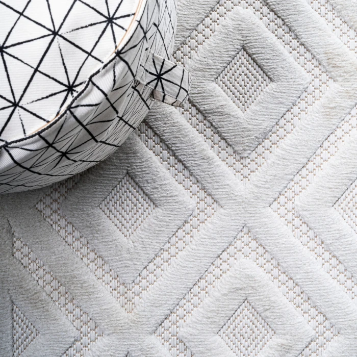 Portmany Neutral Diamond Trellis Ivory 2 ft. x 8 ft. Indoor/Outdoor Runner Rug