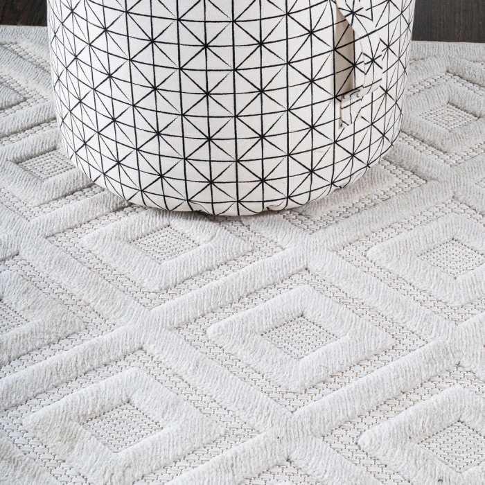 Portmany Neutral Diamond Trellis Ivory 2 ft. x 8 ft. Indoor/Outdoor Runner Rug