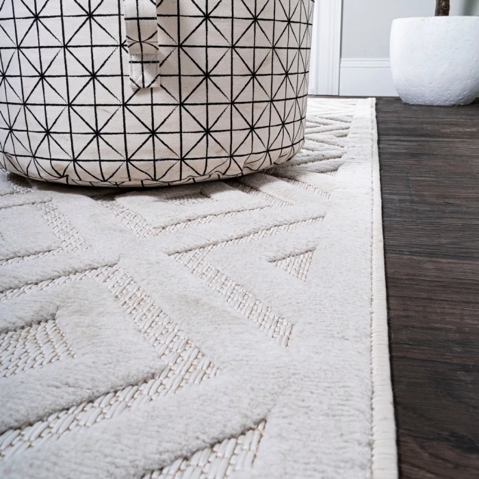 Portmany Neutral Diamond Trellis Ivory 2 ft. x 8 ft. Indoor/Outdoor Runner Rug