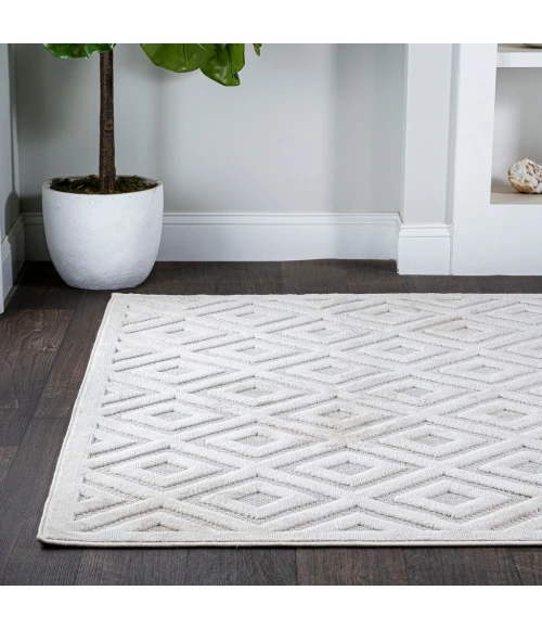 Portmany Neutral Diamond Trellis Ivory 5 ft. x 8 ft. Indoor/Outdoor Area Rug