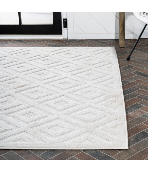 Portmany Neutral Diamond Trellis Ivory 5 ft. x 8 ft. Indoor/Outdoor Area Rug
